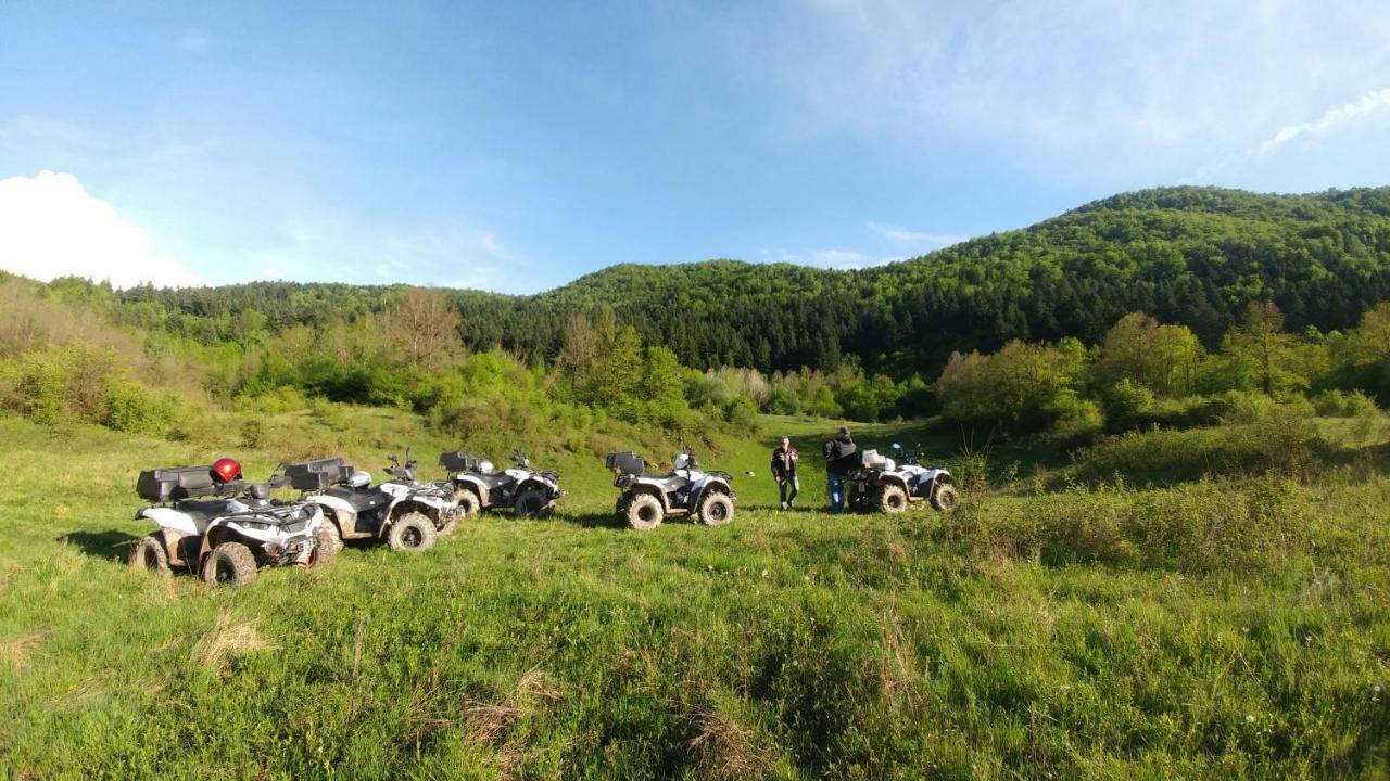 Privatni Smjestaj Most Otočac Esterno foto